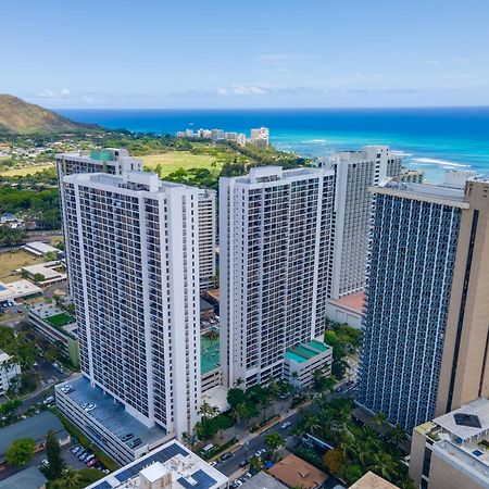 Apartamento Waikiki Banyan Oasis With Partial Ocean View, 1-Block To Beach, Free Parking Honolulu Exterior foto