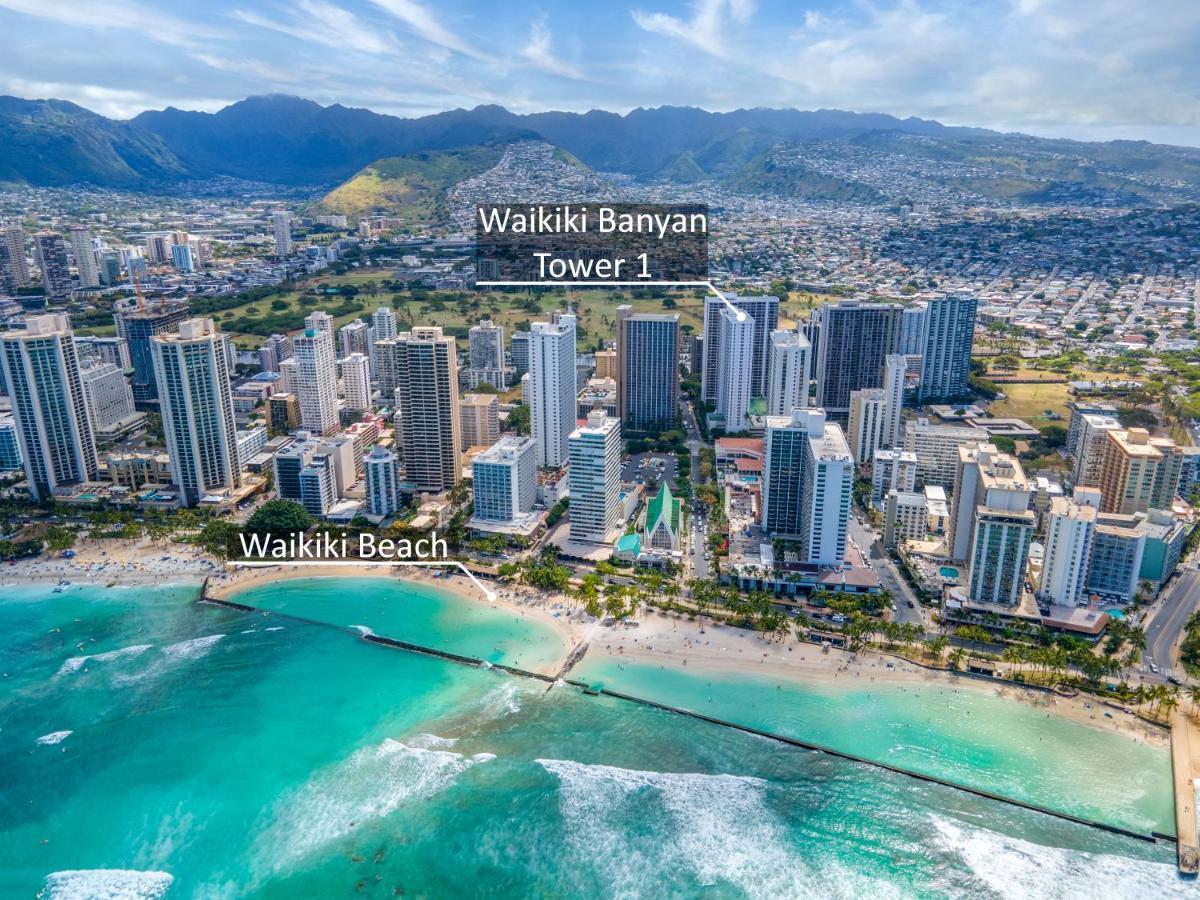 Apartamento Waikiki Banyan Oasis With Partial Ocean View, 1-Block To Beach, Free Parking Honolulu Exterior foto