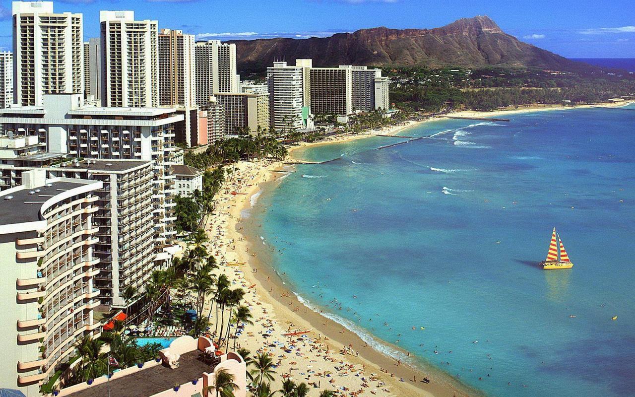 Apartamento Waikiki Banyan Oasis With Partial Ocean View, 1-Block To Beach, Free Parking Honolulu Exterior foto